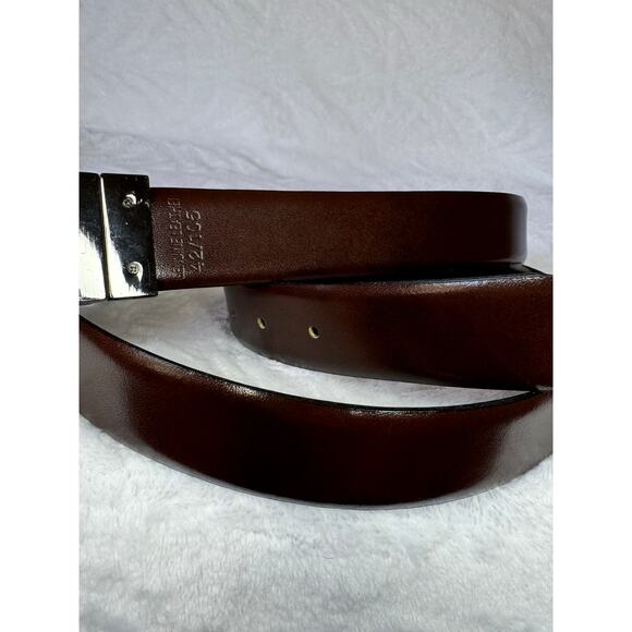 Genuine Leather Twist Reversible Belt 42/105 Men's Black/Brown Classic Frame - Picture 3 of 5